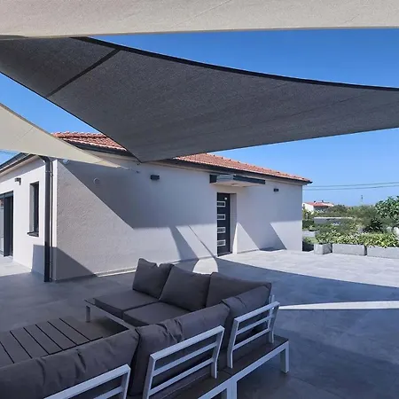 Villa Ani Sisan